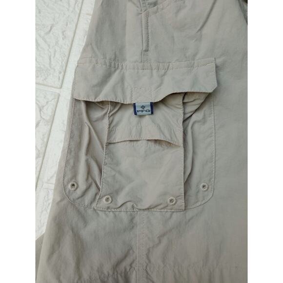 Columbia Omni Shade Bahama PFG Fishing Shorts Men Khaki Cargo Utility Size Small - Picture 4 of 9